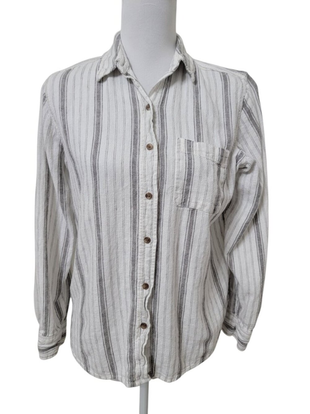Universal Thread Size XS Gray & White Striped Relaxed Fit Button Down Shirt
